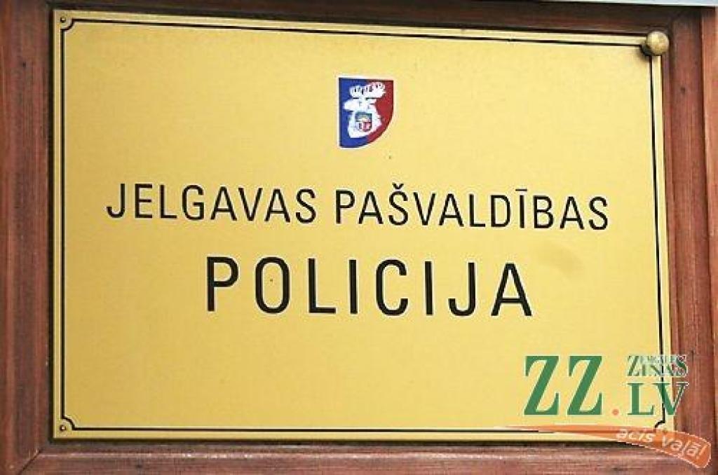  Pēc divu gājēju notriekšanas atlaists Jelgavas Pašvaldības policijas jaunākais inspektors - novada izpilddirektora dēls (papildināts)