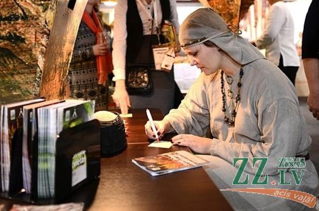 Aptaujā senlatviešu dieviem lūdz laimi Latvijai un veselību