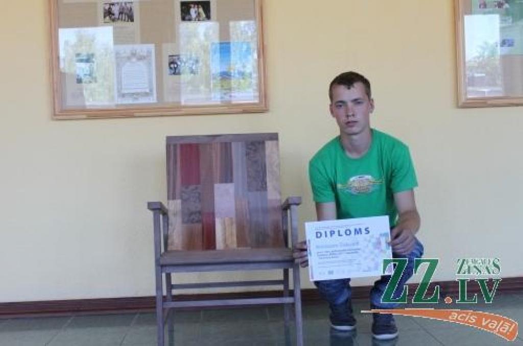 Amatniecības vidusskolas audzēknis guvis panākumus konkursā «Krēsls 2011»