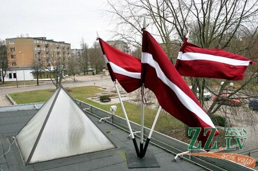 Valsts svētkos – piemiņas brīdis un izstāde