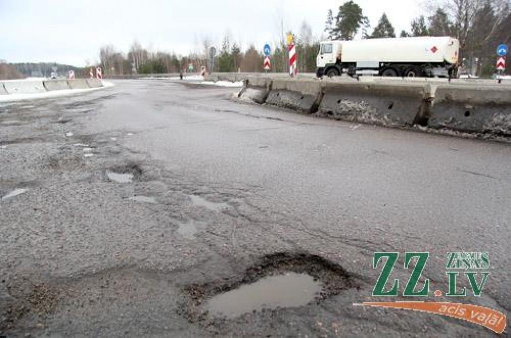 Drīzumā tiks sākti intensīvi autoceļu sakopšanas darbi pēc ziemas sezonas