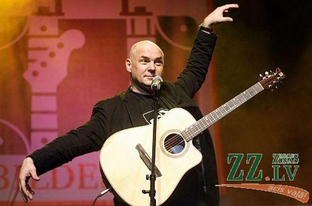 Svētdien Ozolniekos - Varis Vētra ar vēju un zirgu