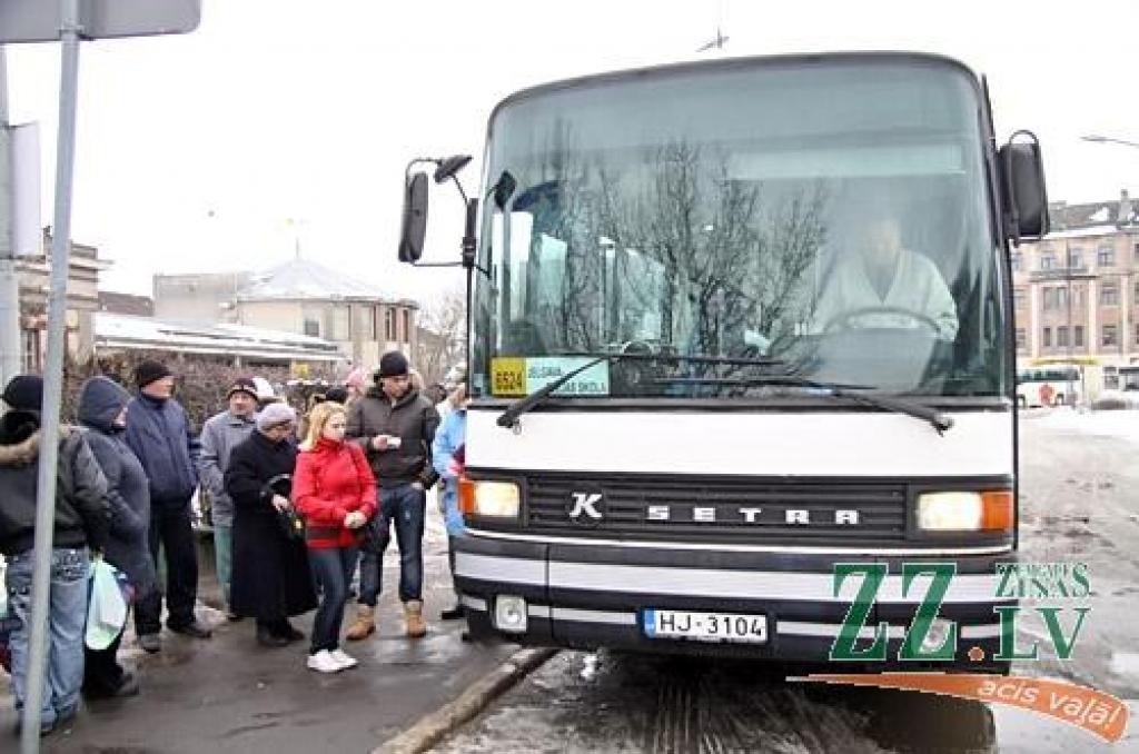 Pasažieru pārvadātāji, streikojot marta otrajā pusē, vienu dienu izpildīs tikai pusi no paredzētajiem reisiem