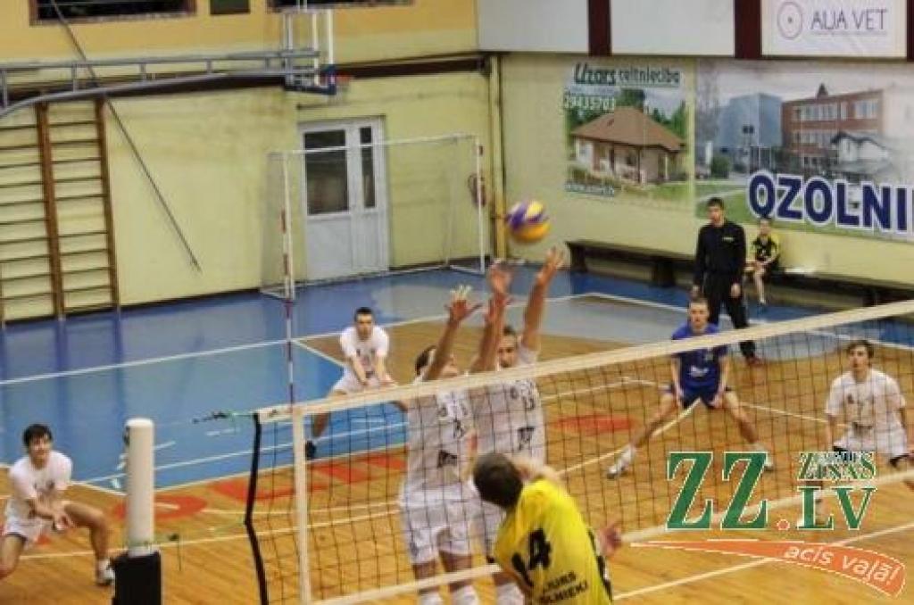 Volejbols. «Ozīši» uzvar «Lāsi» un iekļūst «Schenker» līgas «Final Four» (ar foto)