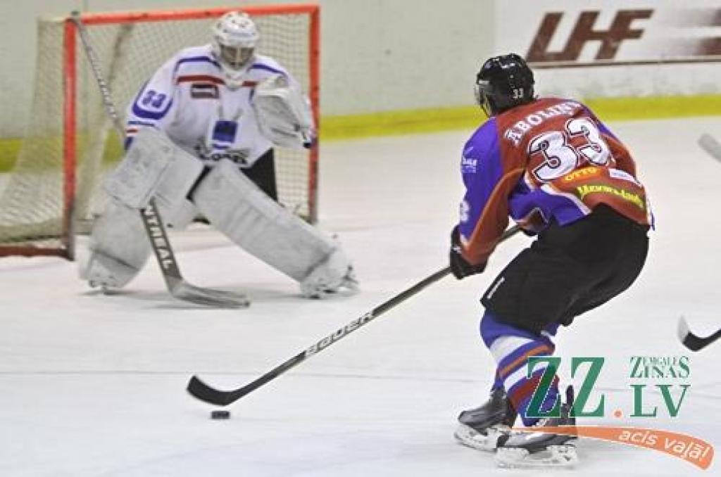 Hokejs. «Zemgale/JLSS» uzvar mājās, «Ozolnieki/Monarch» – izbraukumā Piņķos (ar foto)