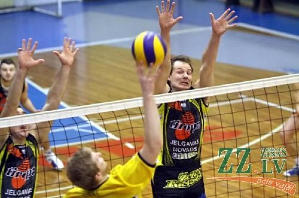 Volejbols. «Poliurs/Ozolnieki» trīs setos kapitulē daugavpiliešiem (ar foto)