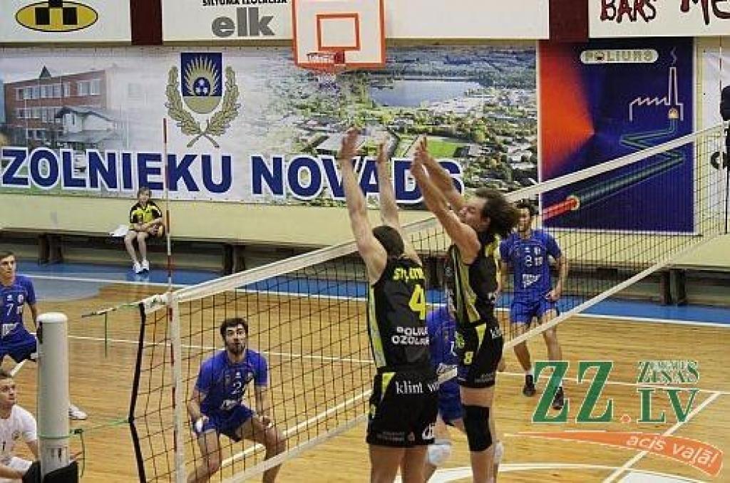 Volejbols. «Ozīši» mājas spēlē sagrauj «Lāsi» (ar foto)