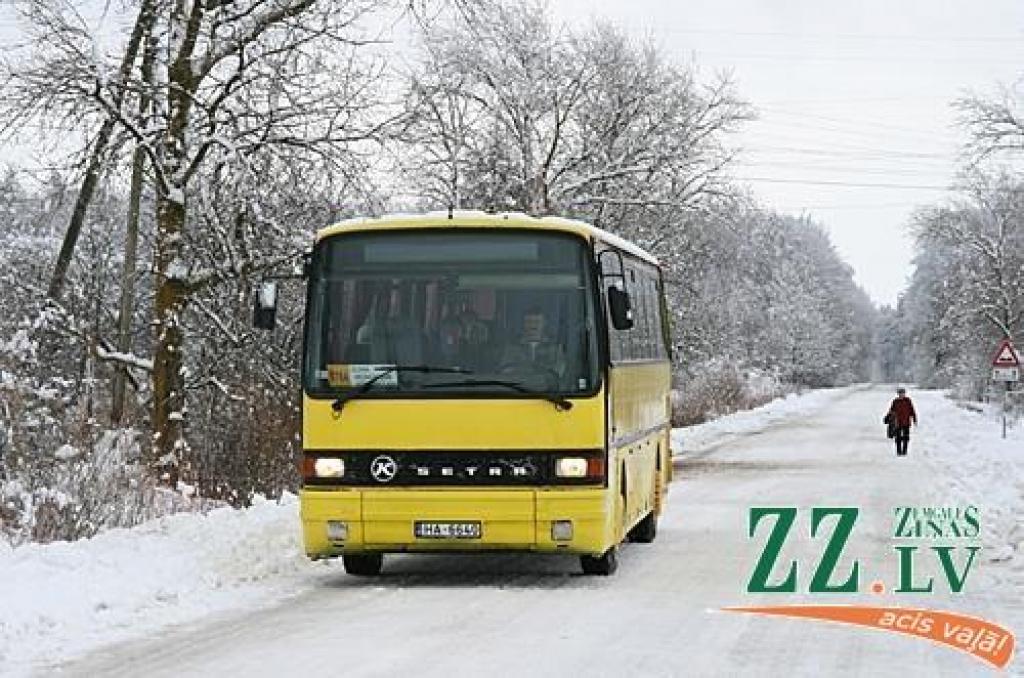 Asociācija: var augt braukšanas maksa vietējās reģionālās satiksmes autobusu maršrutos