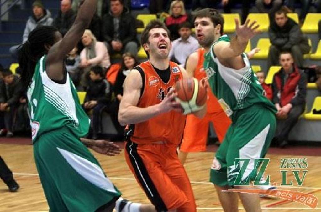 Basketbols. Valmierā «Zemgale» līdzīgā spēlē piekāpjas mājiniekiem