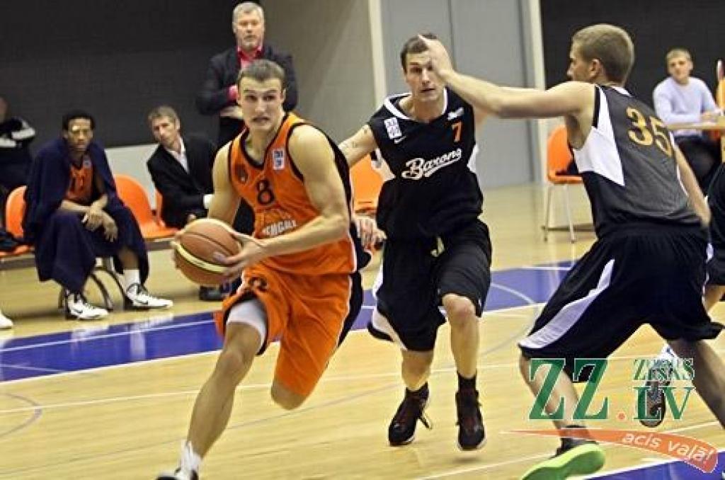 FOTO: «Zemgale» apspēlē Latvijas čempionus «Baronu», nostiprinoties ceturtajā vietā