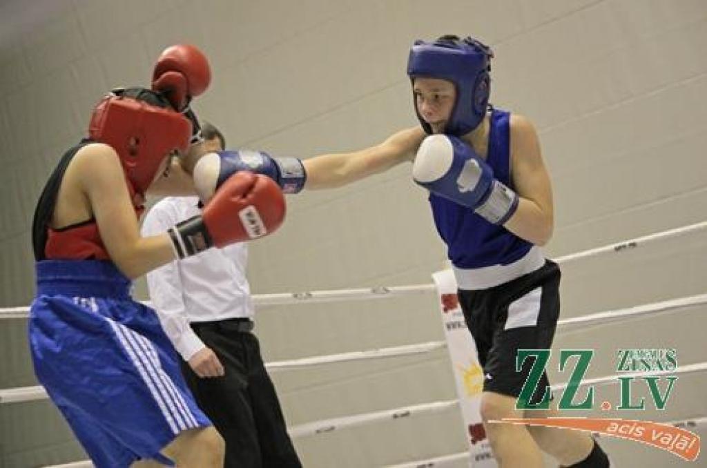 FOTO: Ar septiņu valstu bokseru dalību sācies Jelgavas atklātais čempionāts boksā