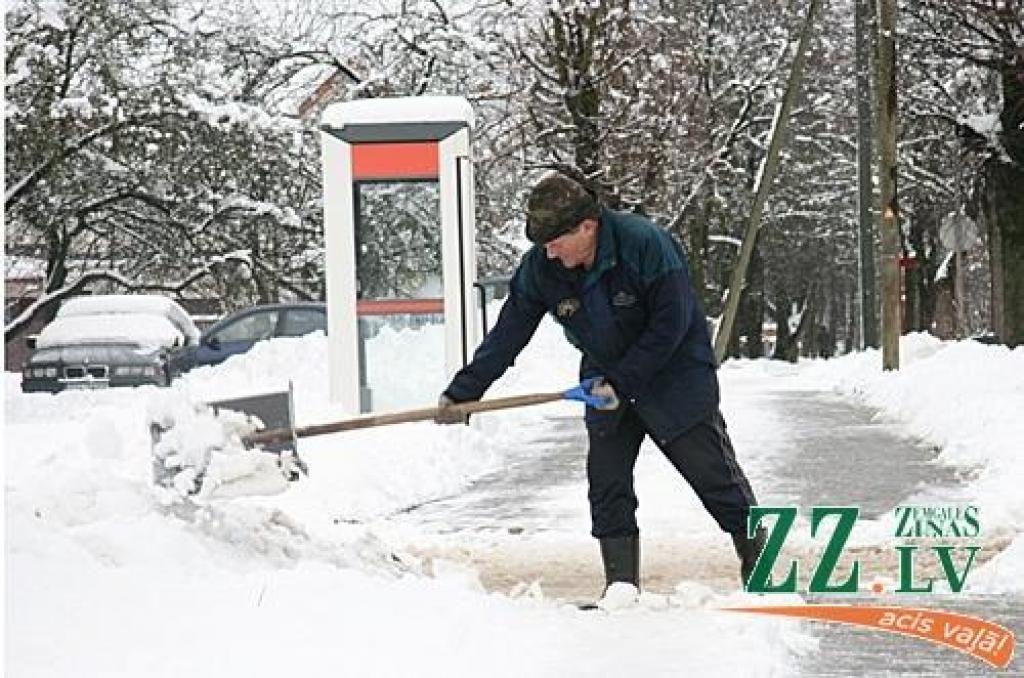 Jelgavas apkaimē pakāpeniski kļūs aukstāks - pirmdiena atnāks ar netīkamu vēju, bet nedēļas otrajā pusē gaidāms putenis