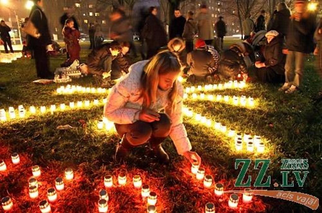 FOTO: Pilsēta priecājas par skolēnu sveču kompozīcijām
