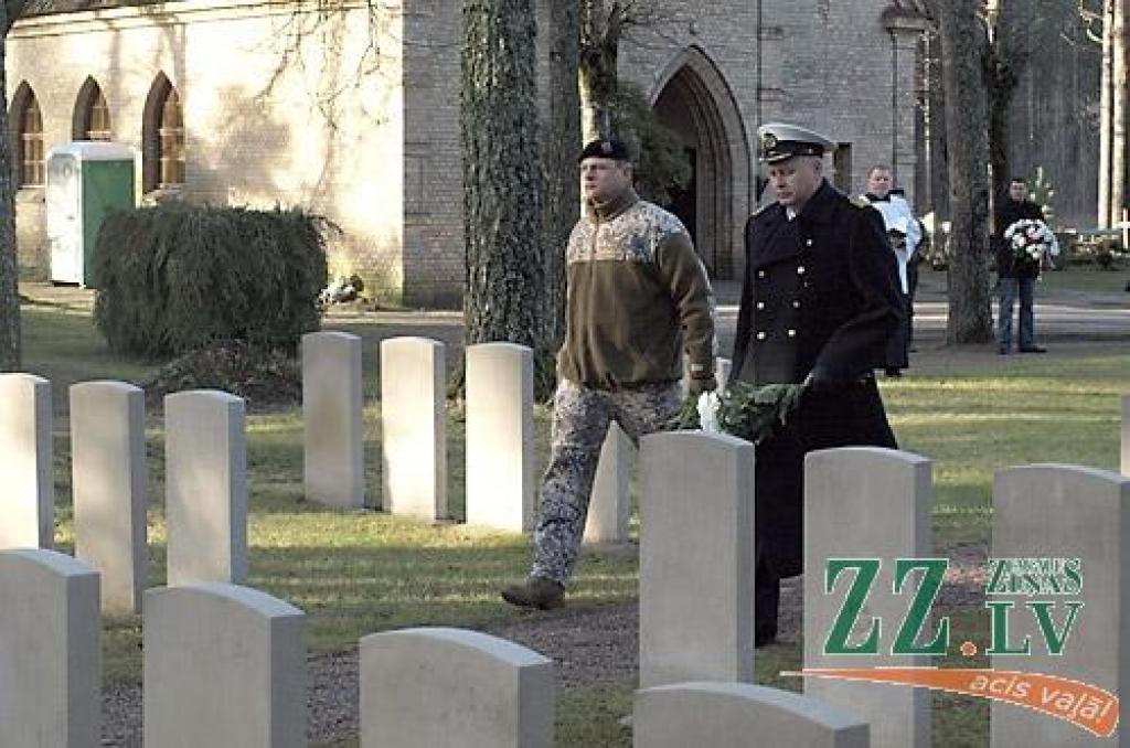 FOTO: Meža kapos godina Pirmajā pasaules karā un atbrīvošanas cīņās kritušos