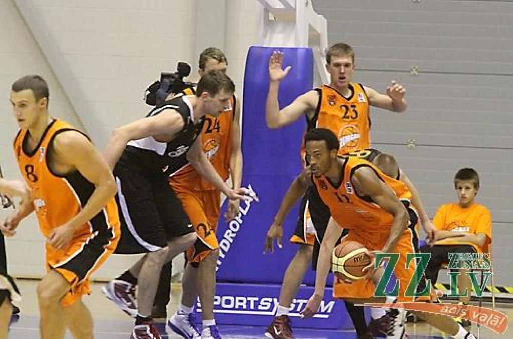 Basketbols. BK «Zemgale» piekāpjas Latvijas čempioniem (ar foto)