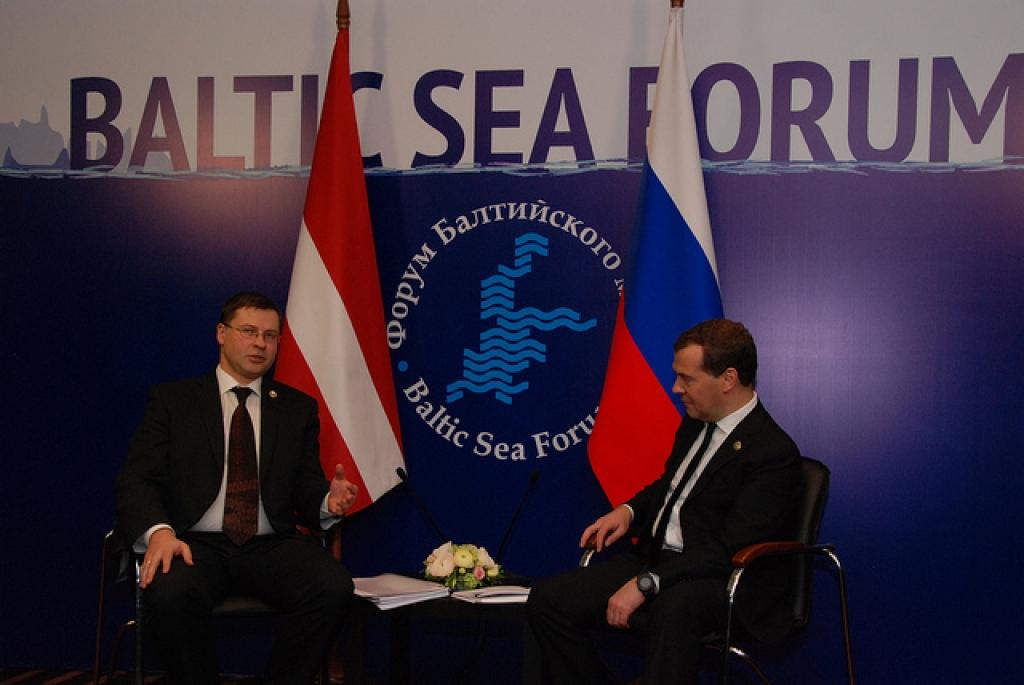 Dombrovskis sola Medvedevam gāzes tirgus liberalizācijas jautājumā respektēt LG privatizācijas līgumu