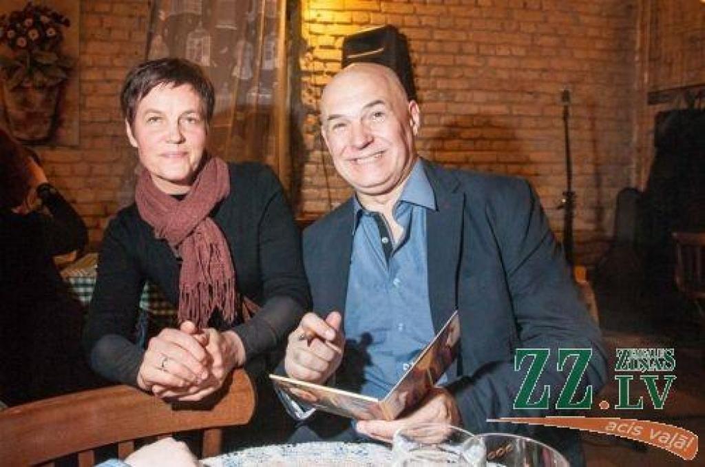Trešdien kultūras namā – Varis Vētra; trīs zz.lv lasītāji iegūs ielūgumus