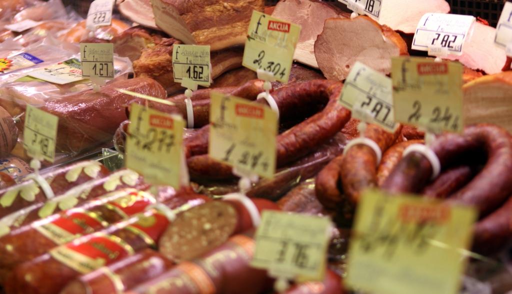 Zirgu gaļu atrod vēl vairākos Baltijas uzņēmumos ražotos gaļas produktos