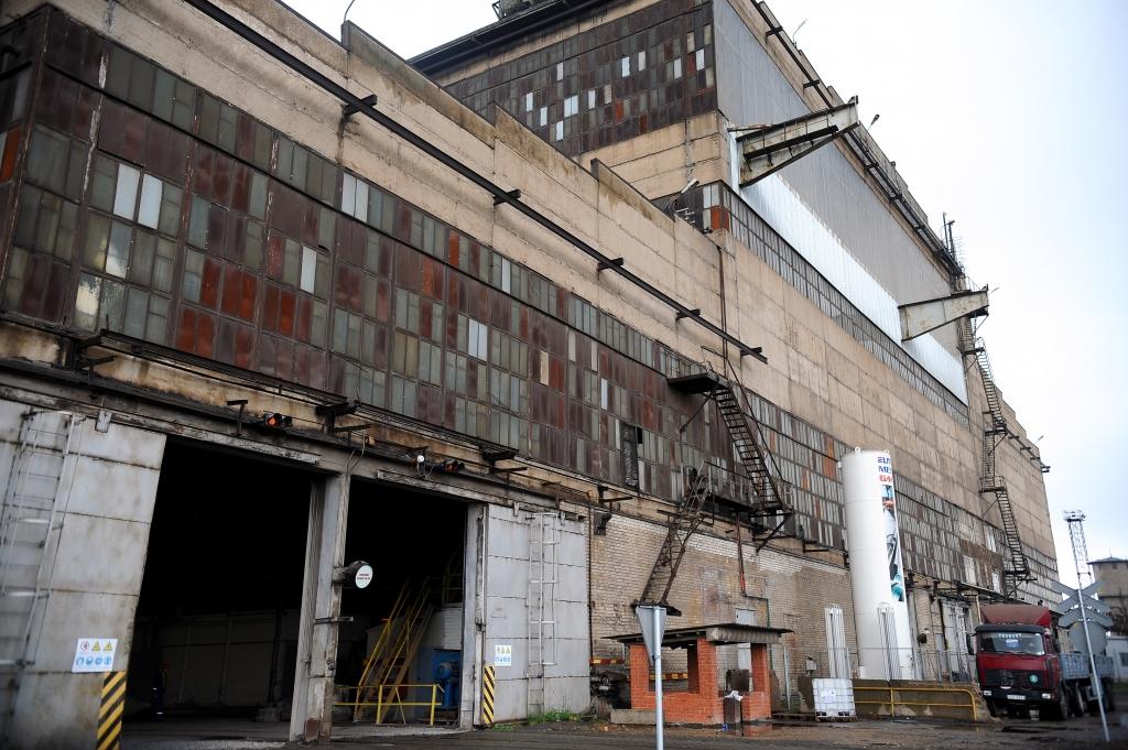 (papildināta) - Liepājas metalurgs apturējis ražošanu; lems par strādnieku atlaišanu