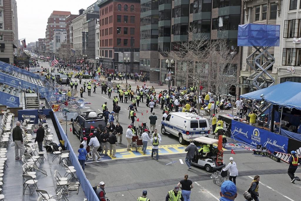 Papildināta - Pakistānas talibi sola nogalināt ikvienu amerikāni, bet noliedz saistību ar spridzināšanu Bostonā