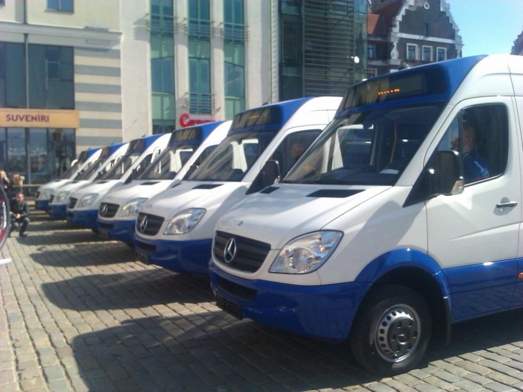 Papildināta - Mikriņos pirkt biļeti būs izdevīgāk nekā Rīgas satiksmes transportā