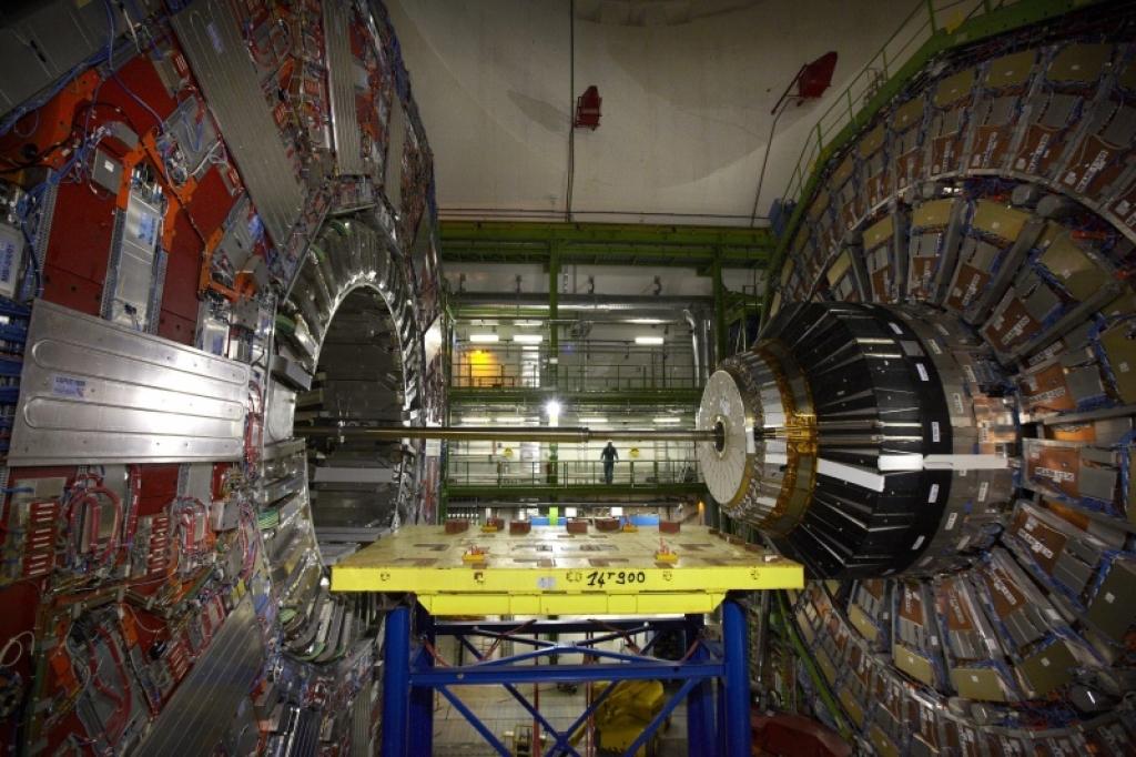 CERN zinātnieki gatavojas pavērt priekškaru uz vēl nezināmiem dabas noslēpumiem
