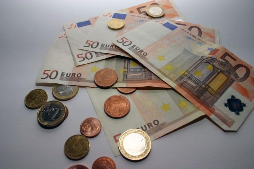 ES bankām nosaka stingrākas prasības; veicinās aizdevumu izsniegšanu MVU