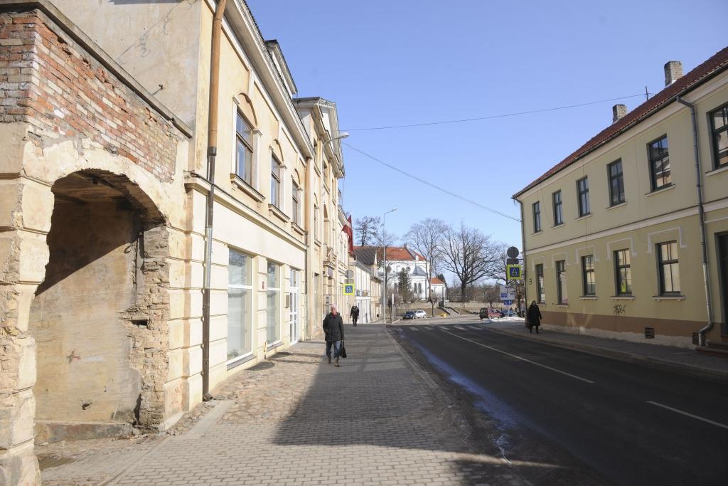 Saldū cenšas izprast uzņēmēju domu lidojumu