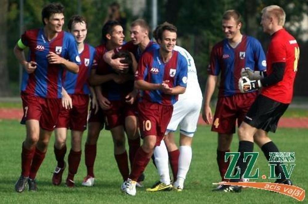 Futbols. FK «Jelgava» uzvar Rīgas «Jaunību» un nodrošina palikšanu virslīgā