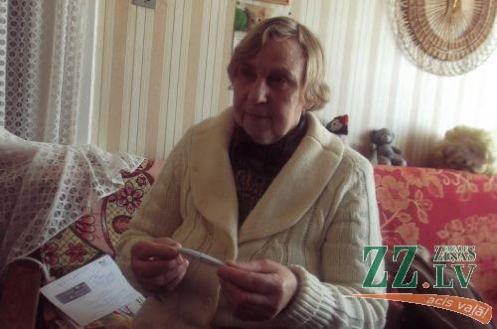 Krāpniece, uzdodoties par probācijas dienesta darbinieci, izzina pensionāres tēriņus un paradumus