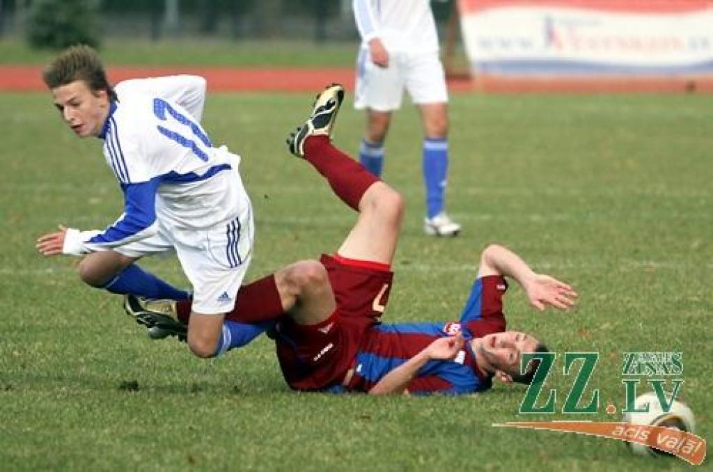 Futbols. FK «Jelgava» nespēj pieveikt virslīgas tabulas tuvākos konkurentus (ar foto)