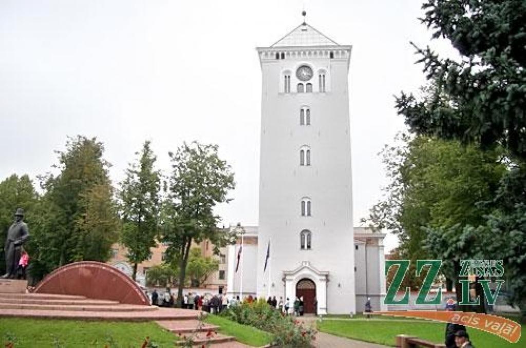 Bažas, ka Sv.Trīsvienības baznīcas torņa restorāna saimnieks zināms vēl pirms izsoles