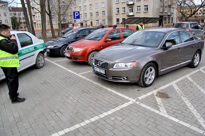 Rāviņam atkal sods par CSN pārkāpumu; viņš to sauc par steigā pieļautu kļūdu (ar foto)