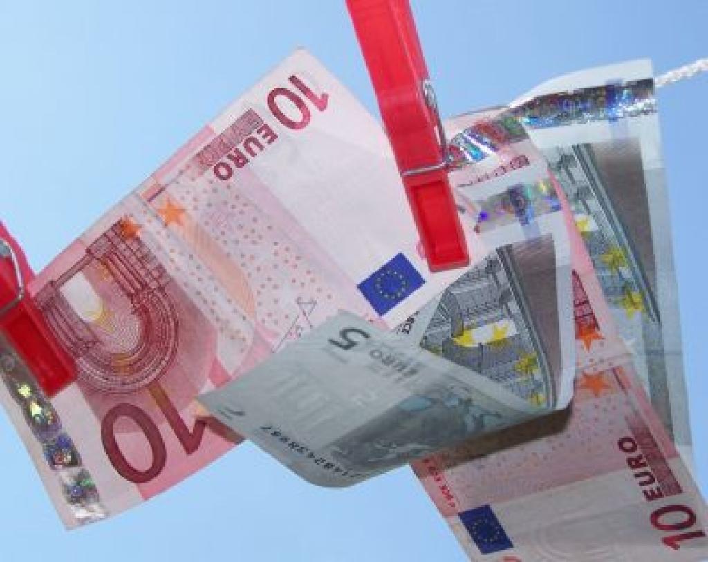 Atklāj 64 miljonu eiro vērtu naudas atmazgāšanas shēmu; iesaistīta arī Latvija
