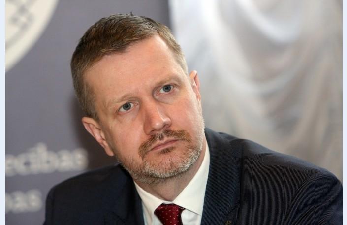Endziņš: Pašvaldībām ar komercdarbību jānodarbojas tikai tirgus kļūmes gadījumā