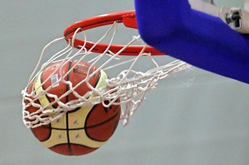 Basketbols. Jelgavniekiem uzvara bronzas fināla pirmajā spēlē