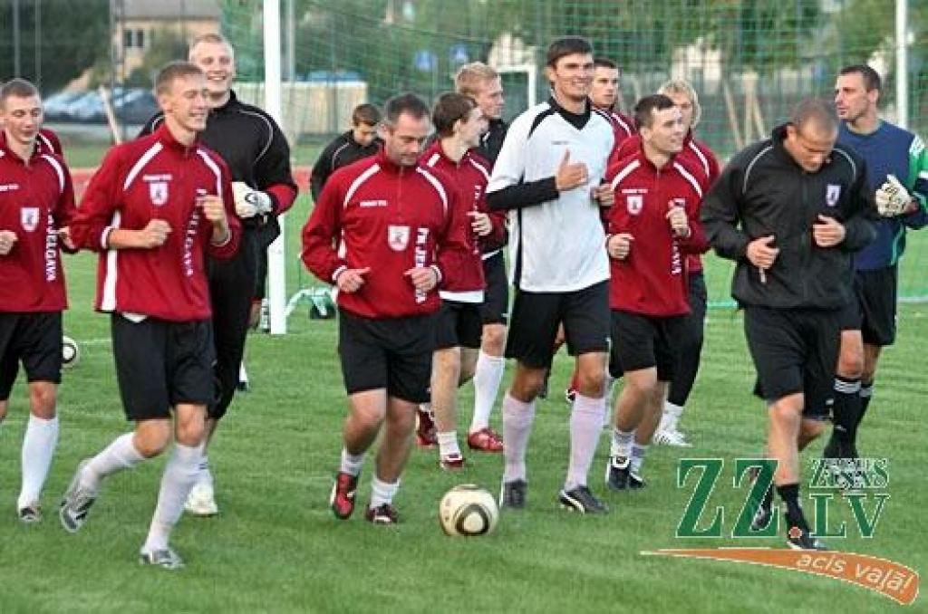 Futbols. FK «Jelgava» sola līdzjutējiem sagādāt svētkus (ar foto)