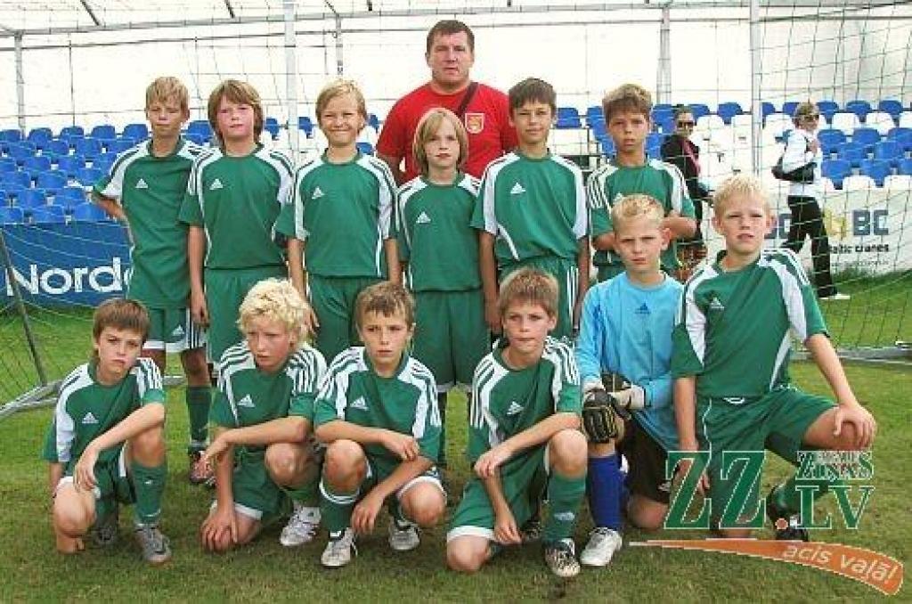 Futbols. 1999.gadā dzimušie zēni Latvijas čempionātā ceturtie