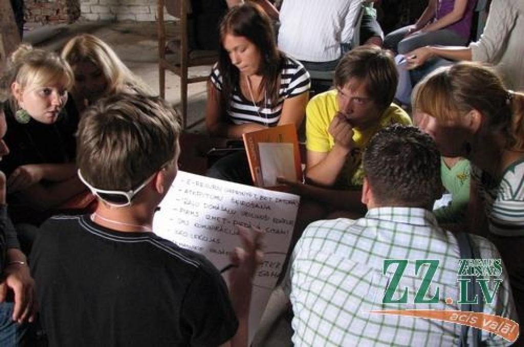 Vecaucē LLU mācību centrā studenti parakstījuši «Zaļo memorandu» (ar foto)