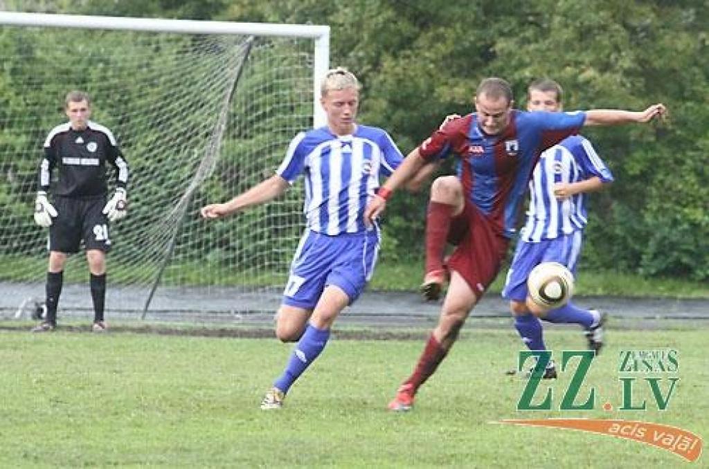 Futbols. FK «Jelgava» dublieri pamatīgi zaudē «Liepājas metalurga» dublieriem (ar foto)