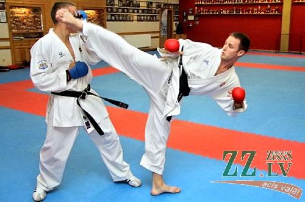 Karate. Gatavojas pasaules spēlēm (ar foto)