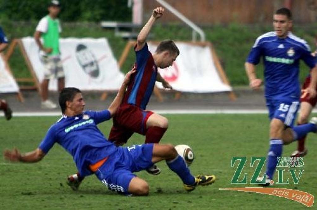 Futbols. FK «Jelgava» virslīgā cieš sagrāvi pret «Skonto» (ar foto)