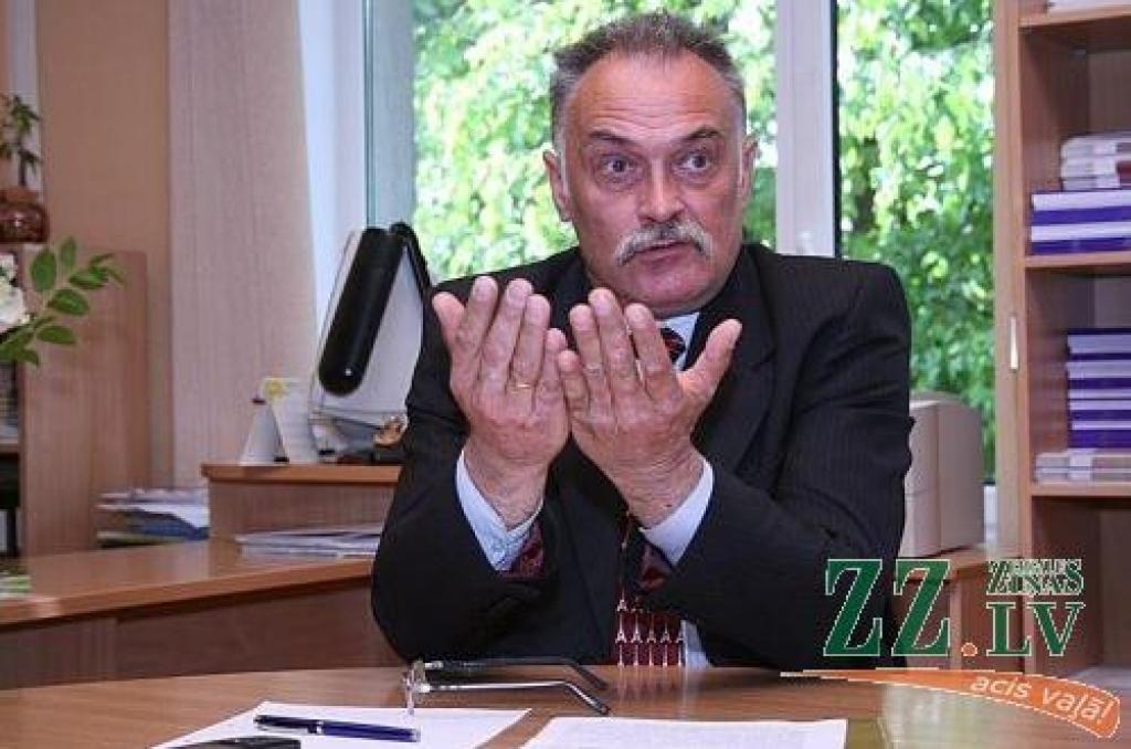 Domes opozīcija prasa Dūma atstādināšanu
