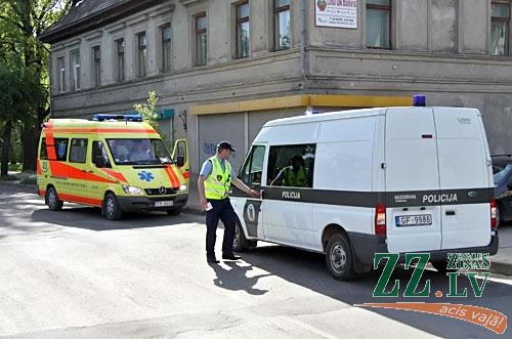 Līgo nakts uz ceļiem pagājusi salīdzinoši mierīgi; alkohola un narkotiku reibumā pieķerti 72 autovadītāji