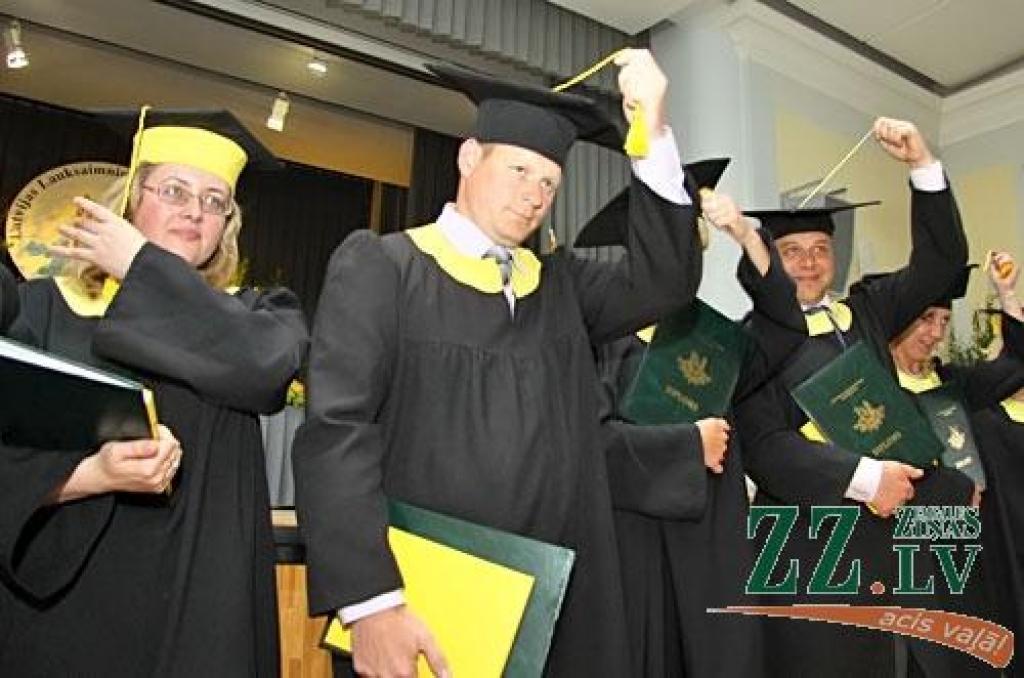 FOTO: LLU sācies izlaidumu laiks