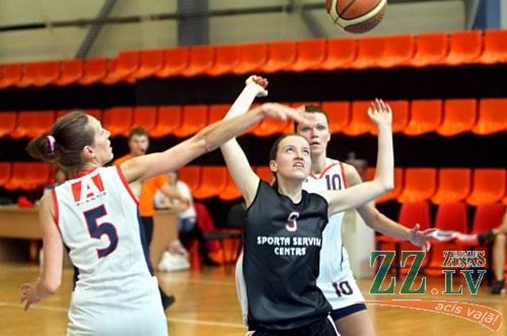 Jelgavnieces starptautiskajā basketbola turnīrā nav favorītes (ar foto)