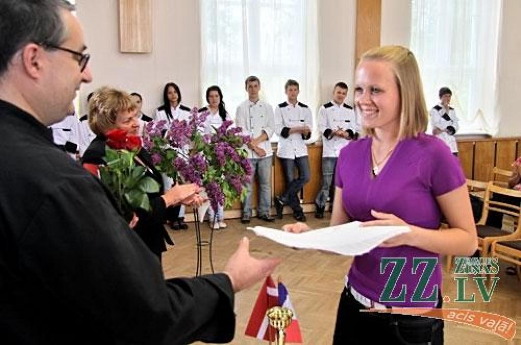 Jaunie pavāri un konditori pošas uz Franciju (ar foto)
