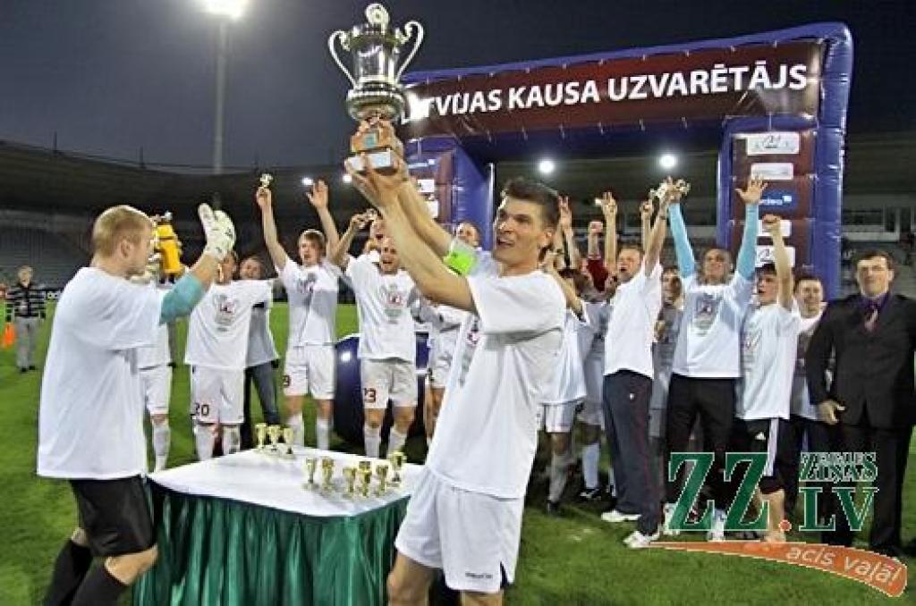 FK «Jelgava» iegūst Latvijas kausu pirmoreiz valsts futbola vēsturē! (ar foto)