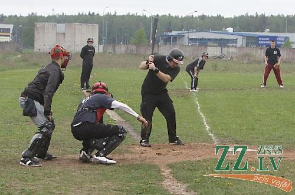 Beisbols. Jelgavas «Hercogs-2» aizvada savu pirmo maču (ar foto)