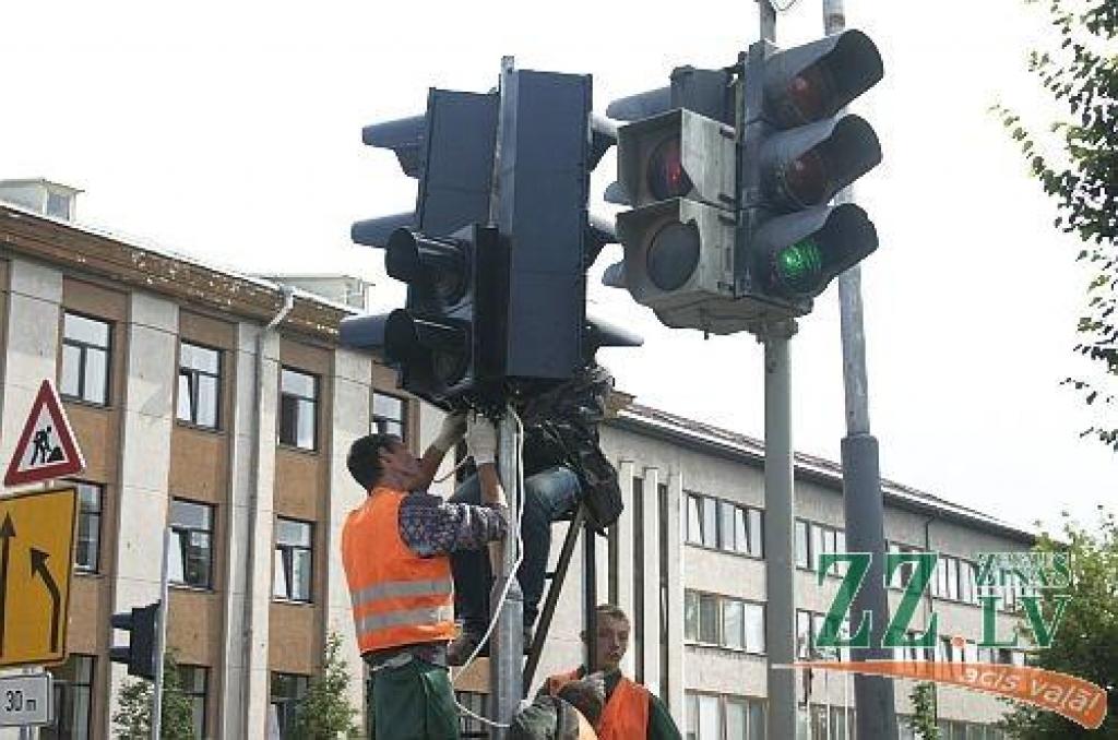 Mainīs tagadējos luksoforus un liks jaunus
